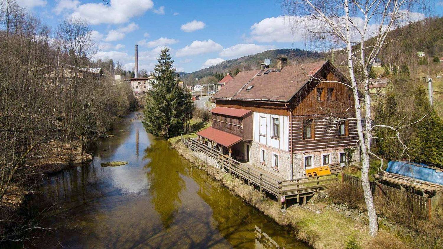 Penzion Maxova Bouda nad řekou Kamenicí v Jizerských horách